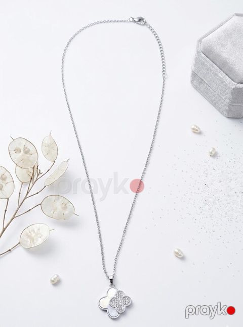 Boyunbağı qadınlar üçün 2303786 — Bakı