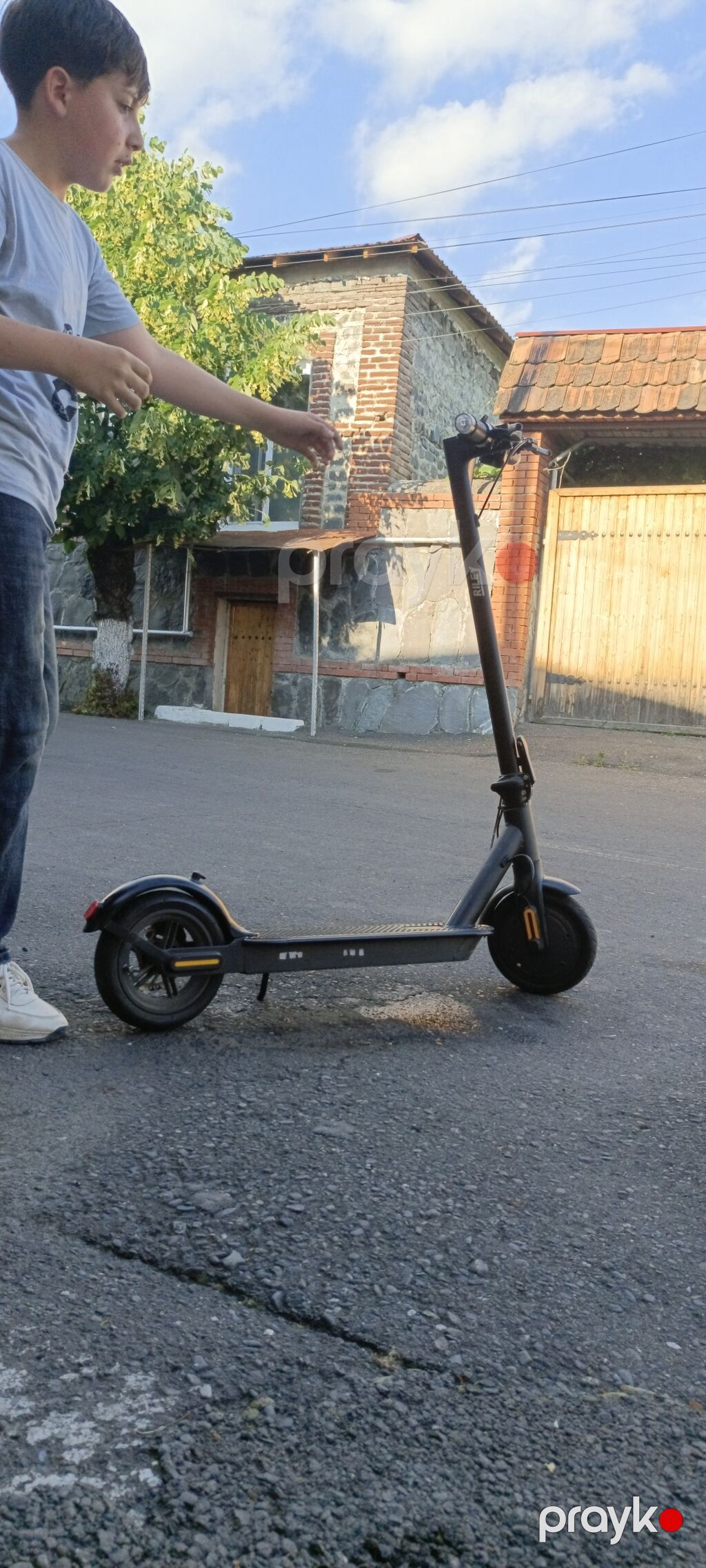 Riley elektrik skuter - Rəng: qara, narıncı detallarla - Güclü ön far — Skuterlər, Qax (5)