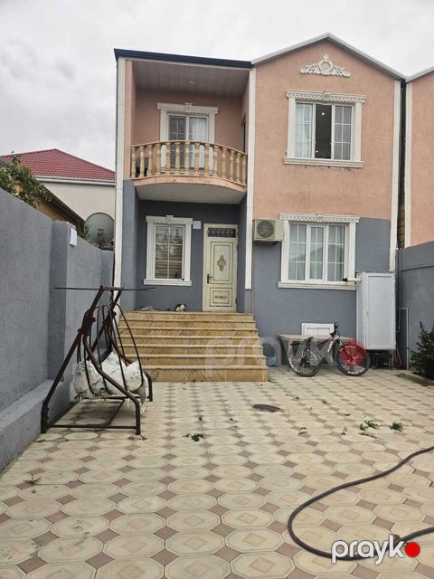 Satılır 5 otaqlı həyət evi/bağ evi 200 m² — Bakı