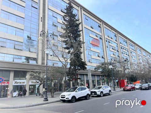Satılır 2 otaqlı köhnə tikili 70 m² — Bakı