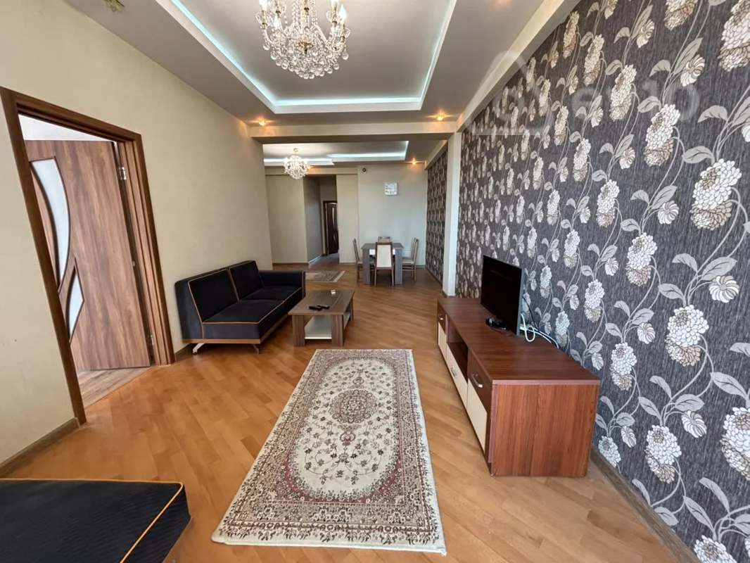 3 otaqlı mənzil, 110 m², Abbasqulu Abbaszadə — kirayə — Mənzil, Bakı (3)