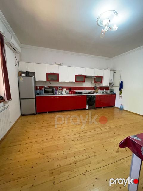 Satılır 6 otaqlı həyət evi/bağ evi 250 m² — Bakı