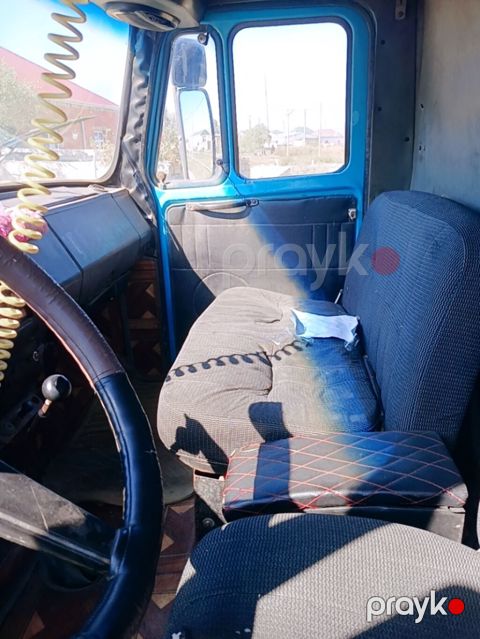 QAZ 1993 il, motor 5.5 l, İşlənmiş — Sumqayıt