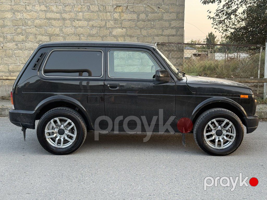 Lada (VAZ) Niva, 1.7 L, 2017 il, 119 000 km — Avtomobillər, Bakı (4)