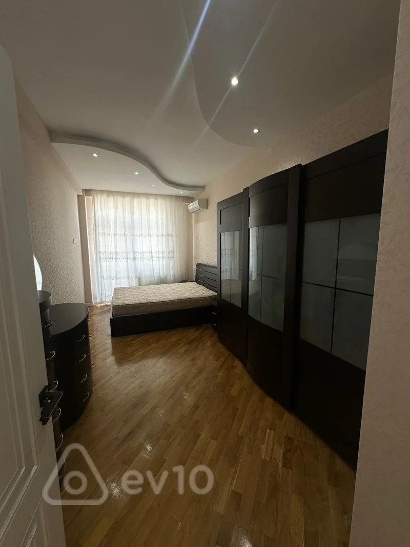 5 otaqlı mənzil, 245 m², Rəşid Behbudov küçəsi 65 — kirayə — Mənzil, Bakı (6)