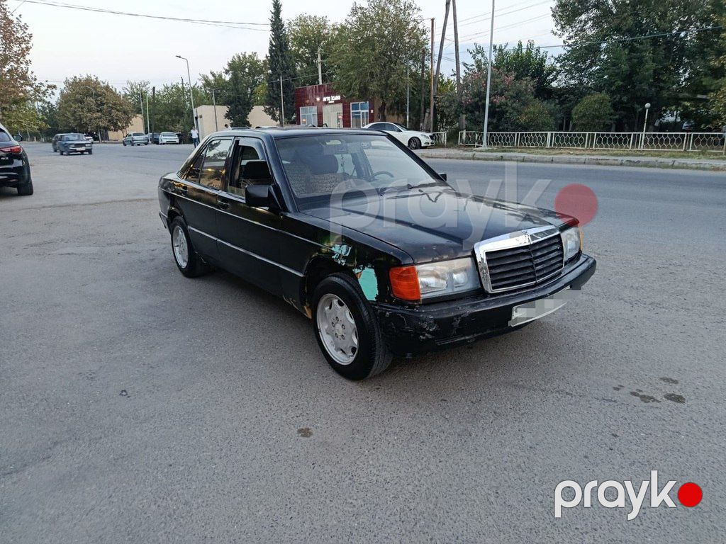 Mercedes 190, 2.0 L, 1990 il, 201 245 km — Avtomobillər, Bərdə (3)