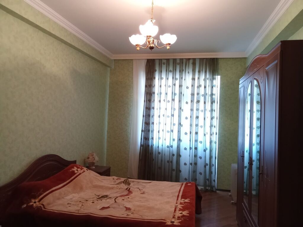 Xetai Metrosu yaxınlığında Qazaxıstan Sefirliyinin yani Aga Sentrlə uz — Qonaq otağı üçün, Masazır (8)