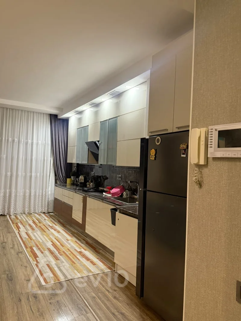 2 otaqlı mənzil, 100 m², Xan Şuşinski küç. — kirayə — Mənzil, Bakı (2)