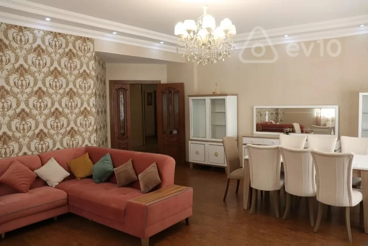 3 otaqlı mənzil, 150 m², Elmlər Akademiyası metrosu — kirayə — Bakı