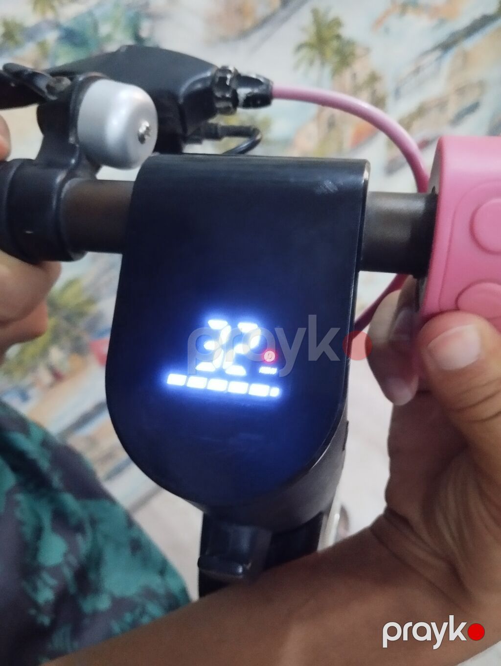 İşlənmiş Elektrik samokat 12", 751 - 1000 Vt, 26 - 35 km/s, Ünvandan götürmə — Skuterlər, Xırdalan (6)