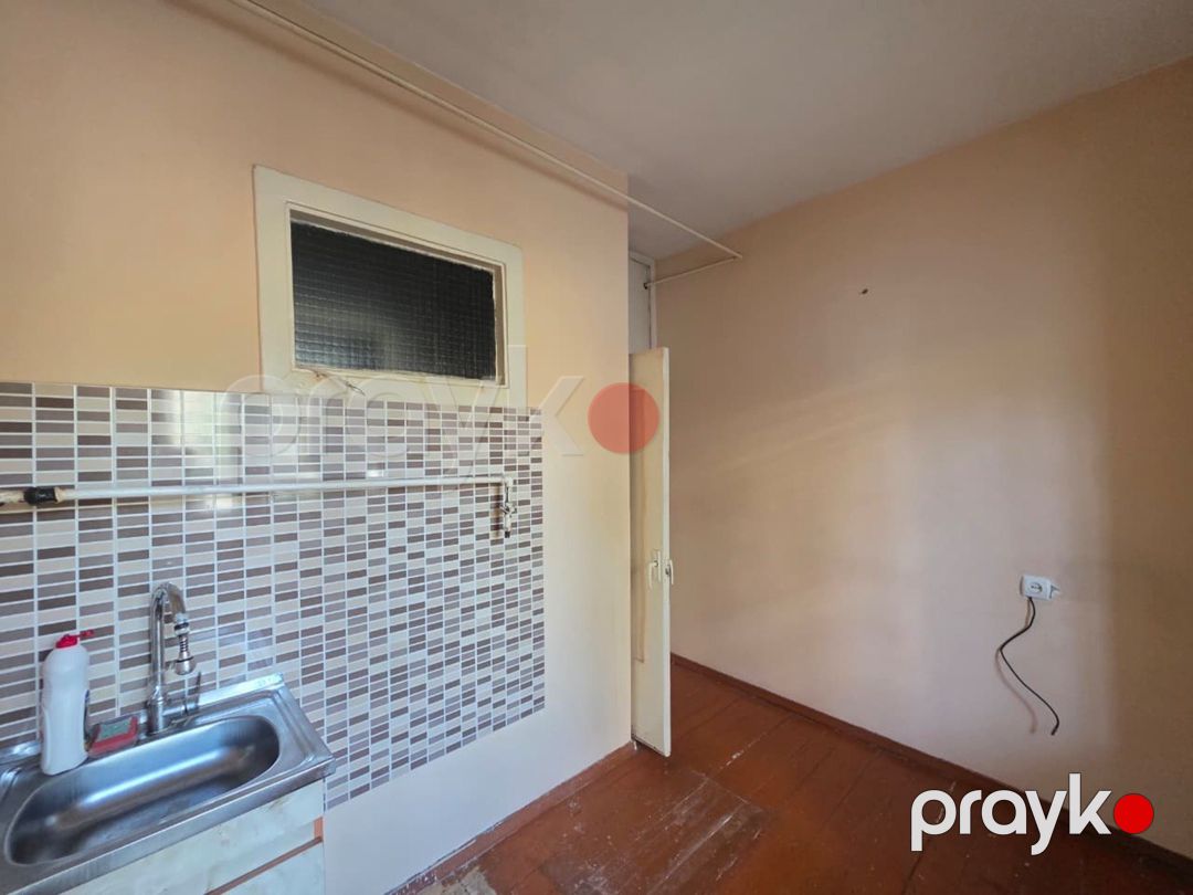 Satılır 2 otaqlı köhnə tikili 65 m² — Mənzil, Bakı (8)