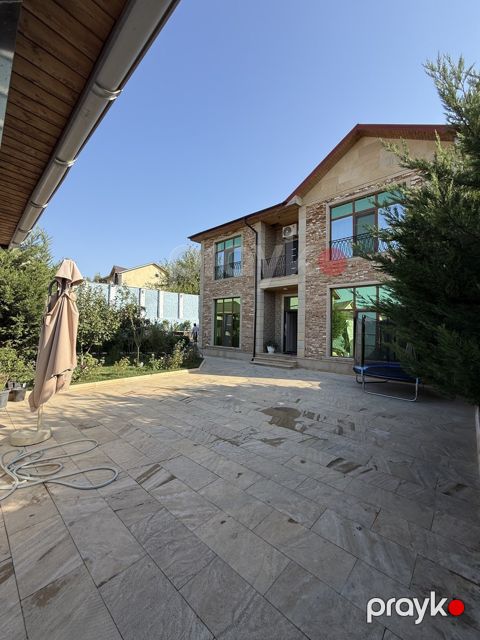 Satılır 6 otaqlı həyət evi/bağ evi 230 m² — Bakı