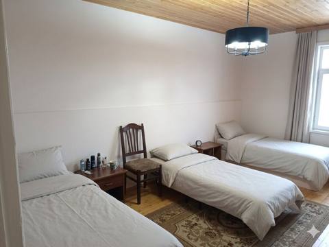 *Husayn hostel khırdalan* /hostel/gündəlik ev/aylıq ev/kirayə ev — 7 ₼ · Хырдалан · Mənzil *Husayn hostel khırdalan* /hostel/gündəlik ev/aylıq ev/kirayə ev — Хырдалан