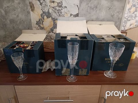 Bagema bakallar 6 qutu var,2böyük 2 orta 2 kiçik — Bakı