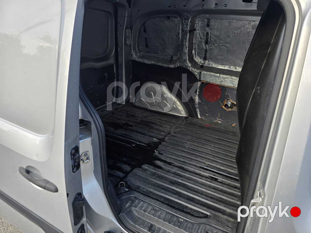 Mercedes Citan, 2016 icarəsi — Avtomobil icarəsi, Bakı (6)