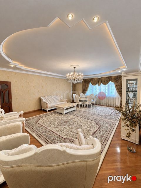 Satılır 4 otaqlı yeni tikili 212 m² — Bakı