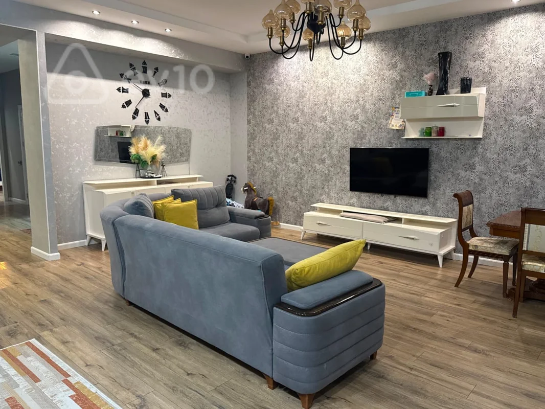 2 otaqlı mənzil, 100 m², Xan Şuşinski küç. — kirayə — Bakı