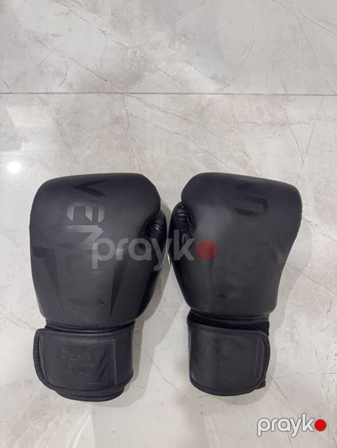 Venum boks əlcəkləri – mat qara rəng - Brend: Venum - Növ: boks/MMA — Bakı