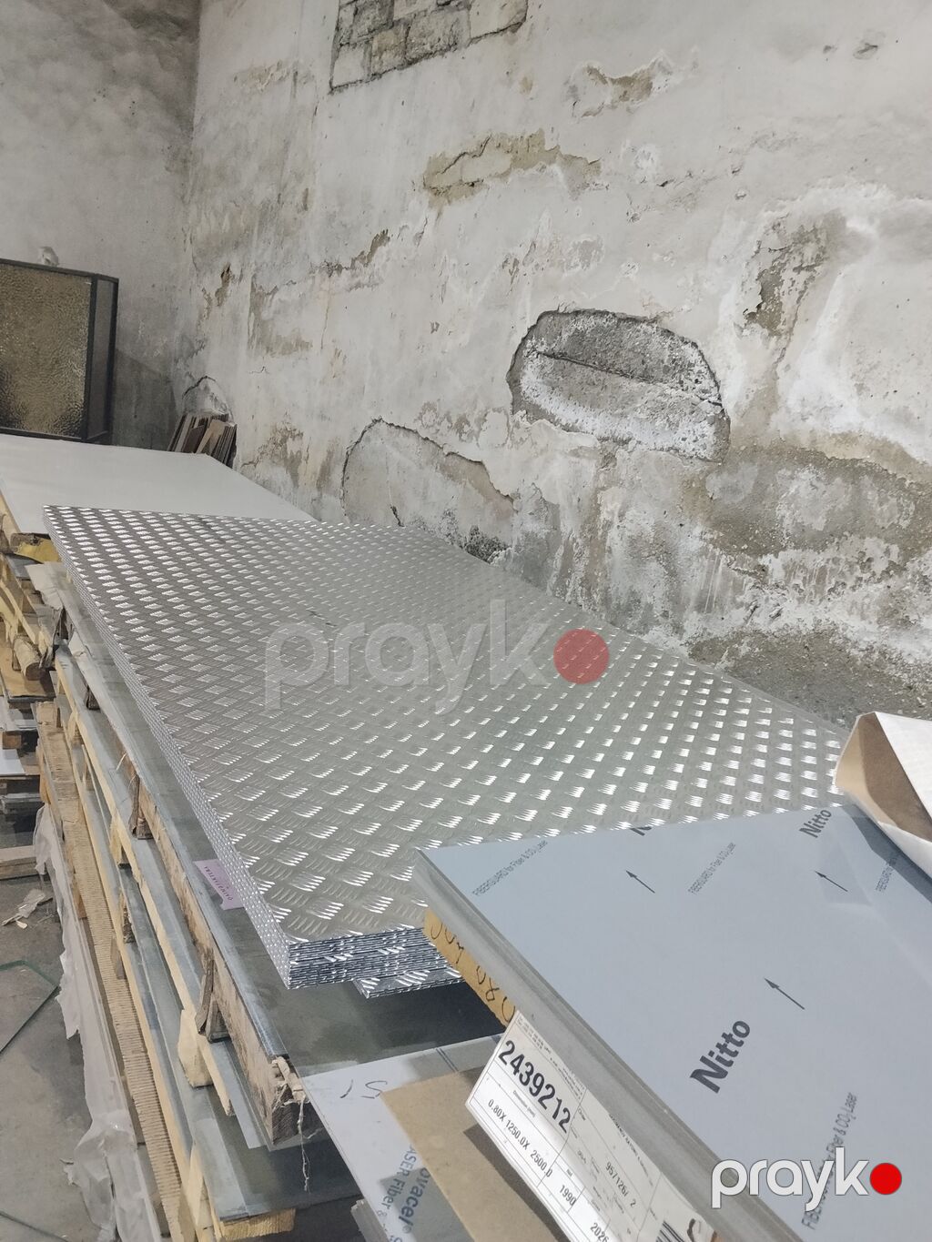 Nerjaveyka Paslanmaz listlərin ve Alminium Listlerin Topdan ve — Tikinti materialları, Bakı (2)