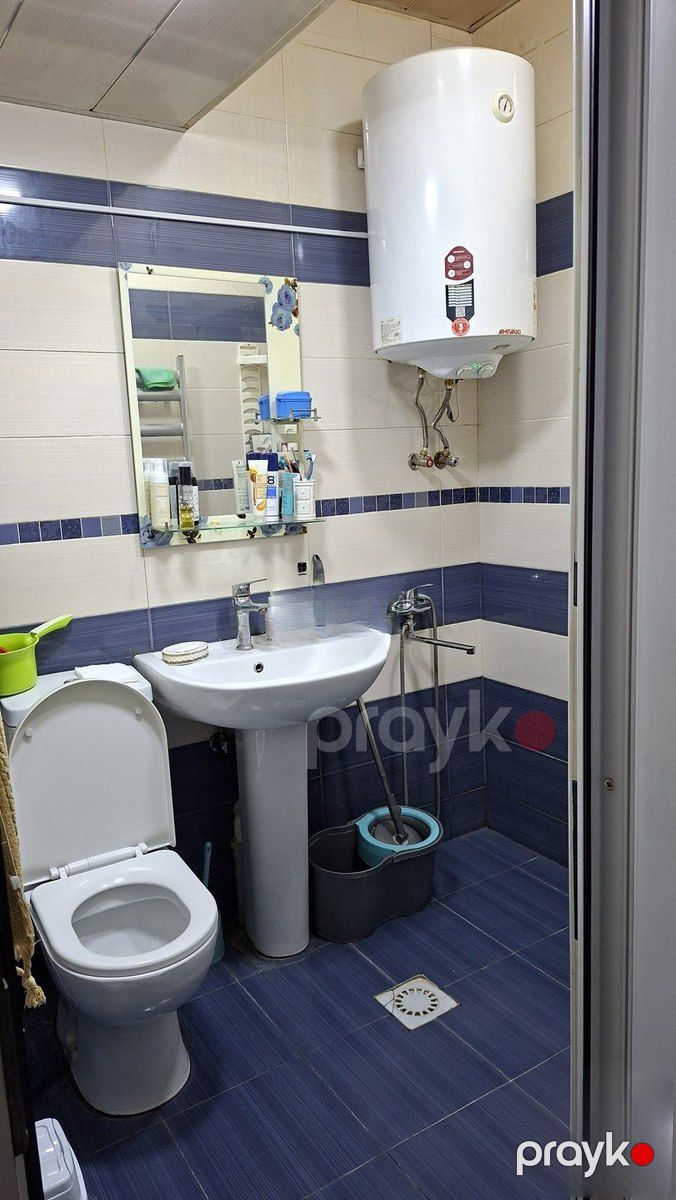 Satılır 2 otaqlı köhnə tikili 45 m² — Mənzil, Bakı (9)