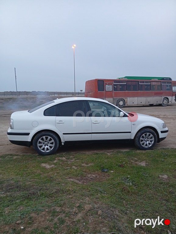 Volkswagen Passat, 1.8 L, 2000 il, 260 000 km — Avtomobillər, Bakı (7)
