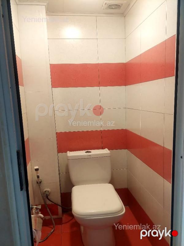 Satılır 4 otaqlı Bina evi menzil (Köhnə tikili), 86 m², 17-ci mikrorayon — Mənzil, Sumqayıt (3)