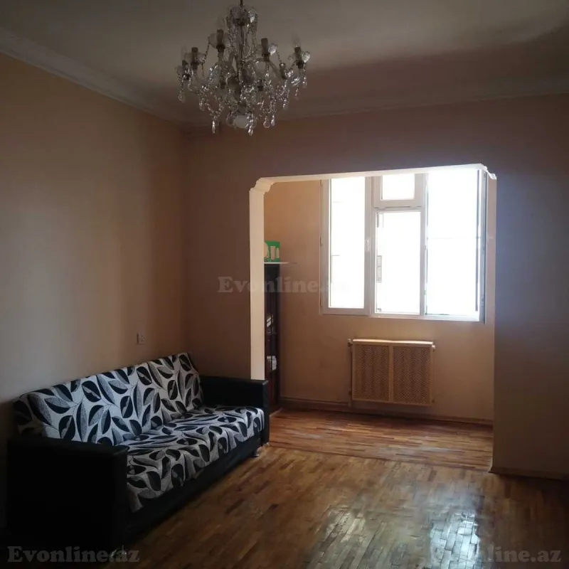 Satılır 3 otaqlı Mənzil Köhnə tikili 75 m² Bakı, Xətai r — Bakı