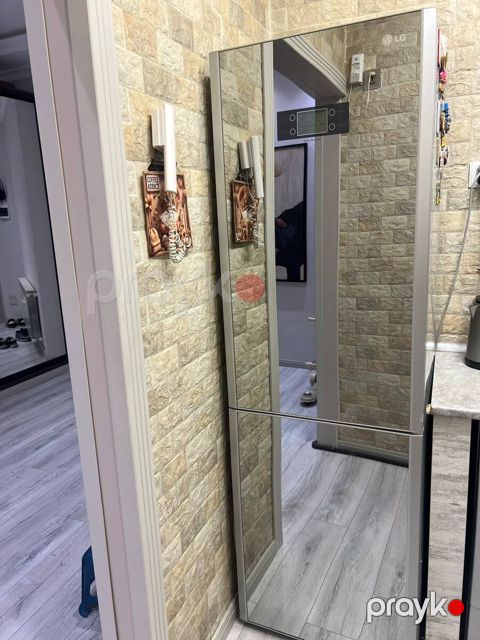 LG Güzgülü Total No Frost Soyuducu — Bakı