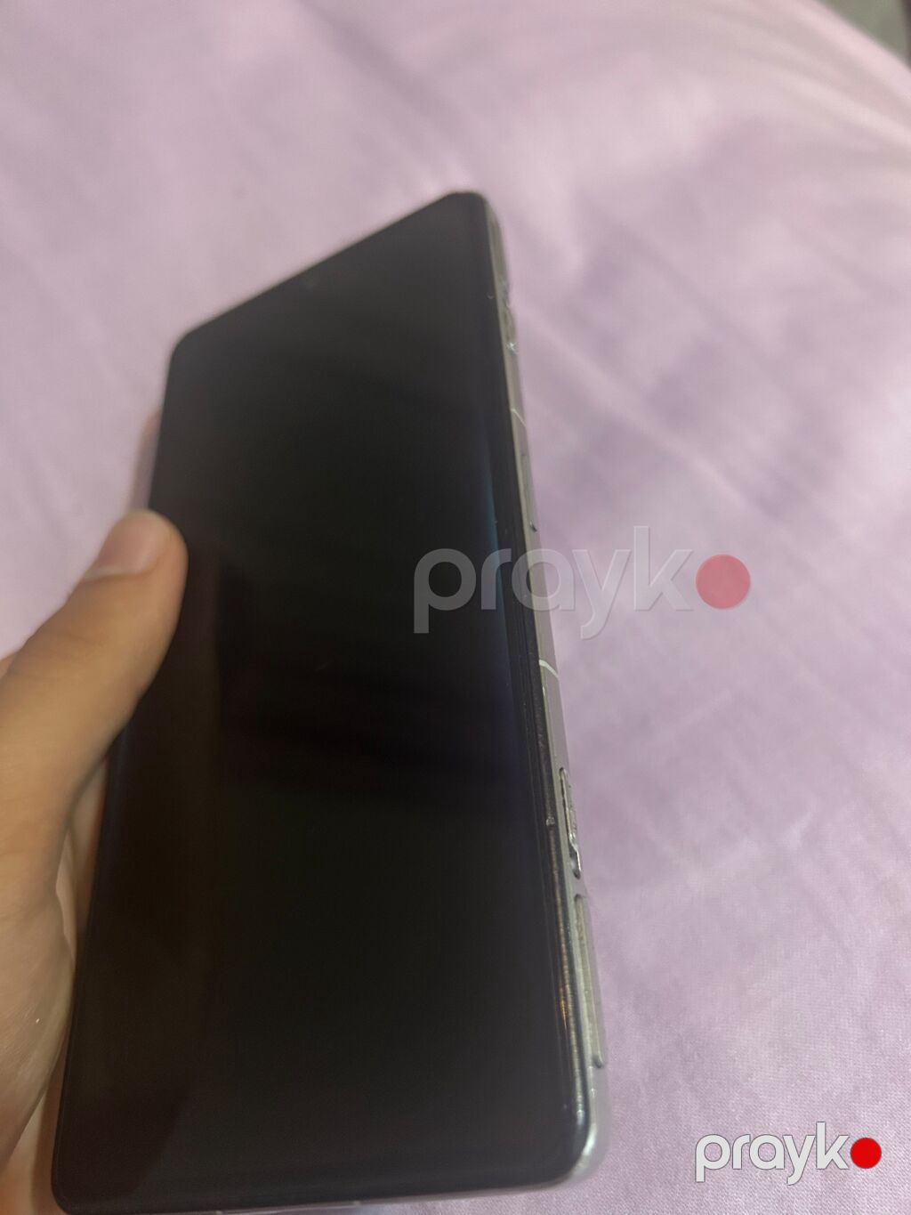 Telefon işləməsində heç bir problem yoxdu. Təkcə arxasında çat var heç — Digər smartfonlar, Mehdiabad (2)