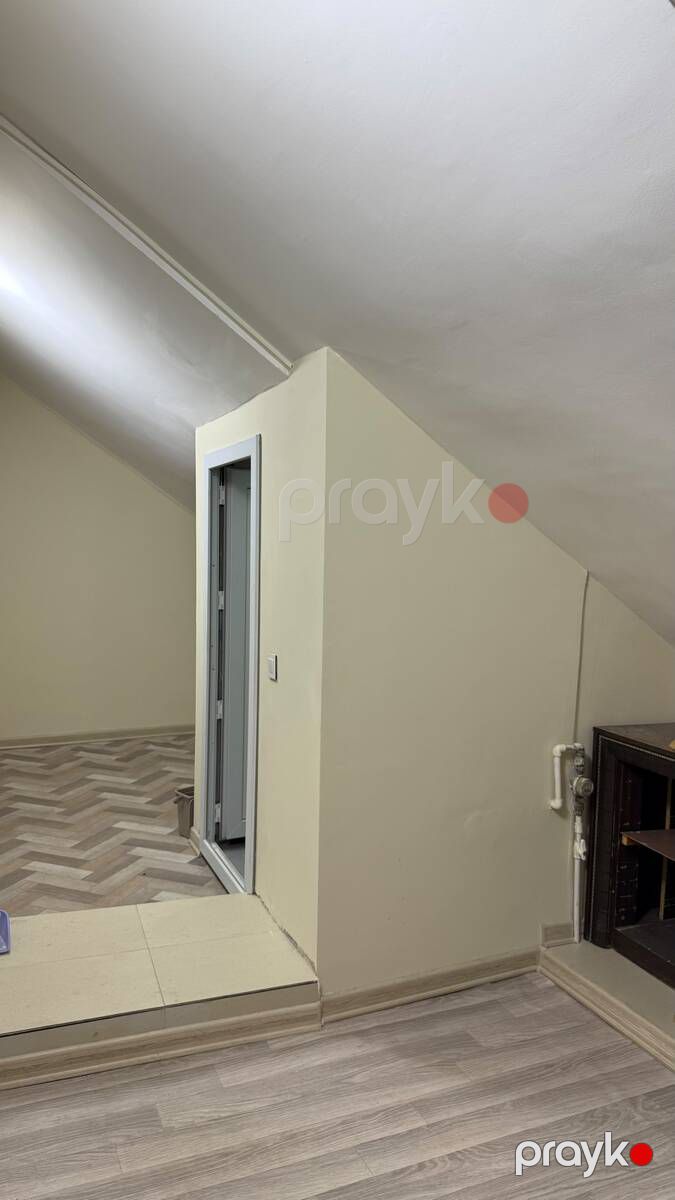 İcarəyə verilir 3 otaqlı köhnə tikili 65 m² — Mənzil, Bakı (9)