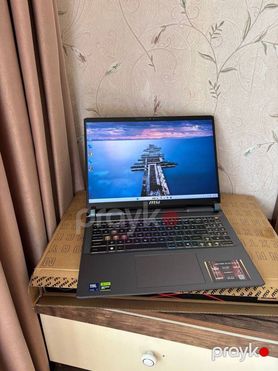 Noutbuk MSI Vector Gaming RTX 5070ti — Noutbuklar, Bakı (4)