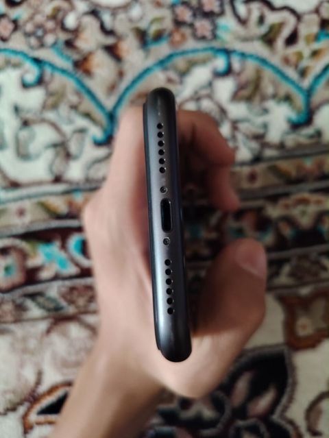 IPhone 11, Qara, Face ID — Bakı