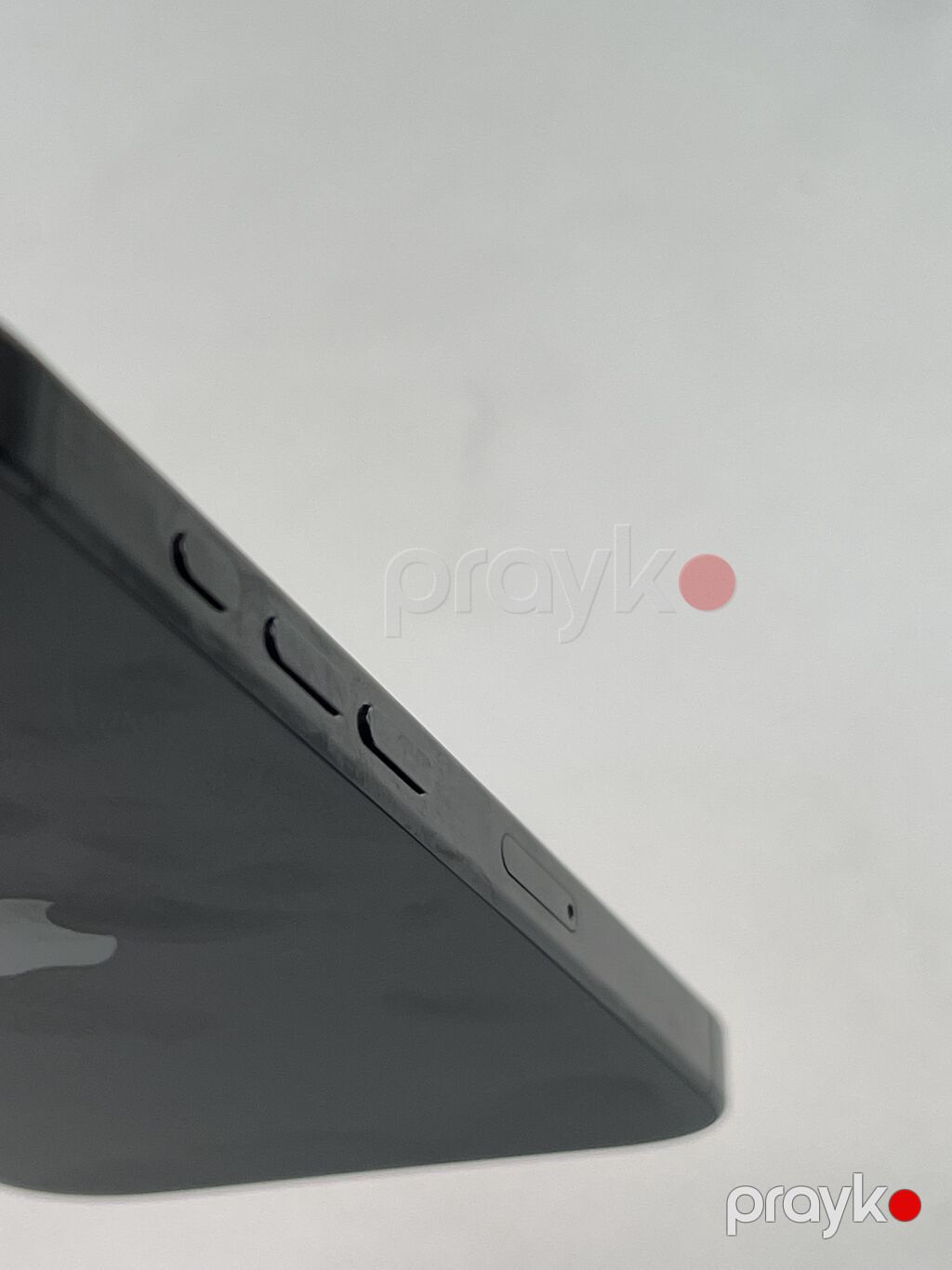 IPhone 16 Pro, 128 GB, Black Titanium, Qırıq, Simsiz şarj, Face ID — Apple iPhone, Gəncə (5)