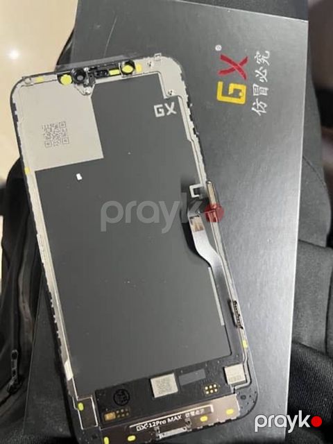 "Apple iPhone 12 Pro Max" ekranı — Bakı