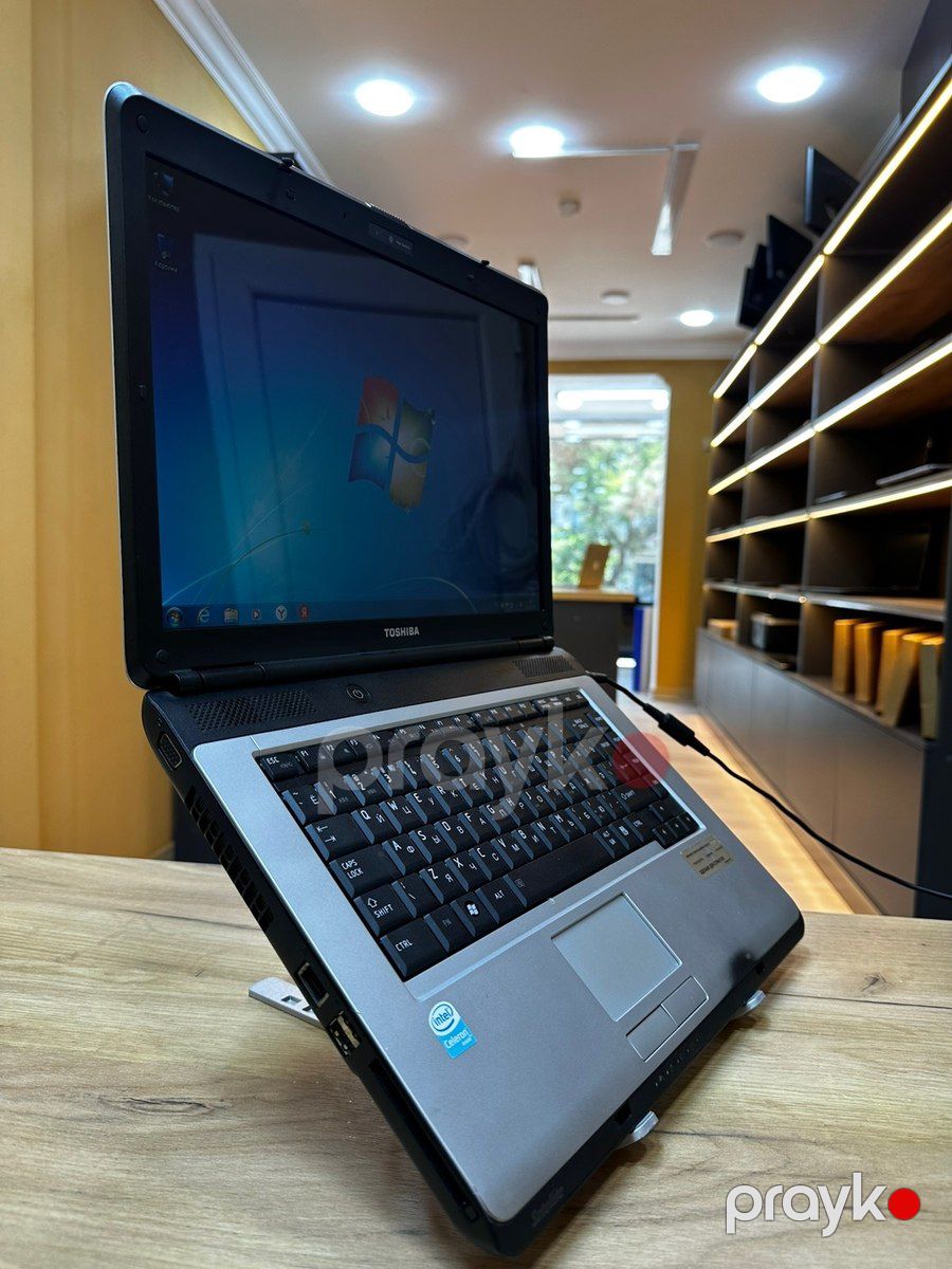 Noutbuk Toshiba — Noutbuklar, Bakı (2)