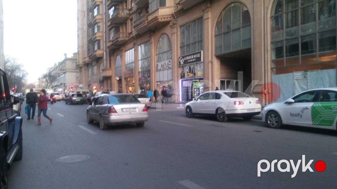 İcarəyə verilir 3 otaqlı yeni tikili 160 m² — Mənzil, Bakı (2)