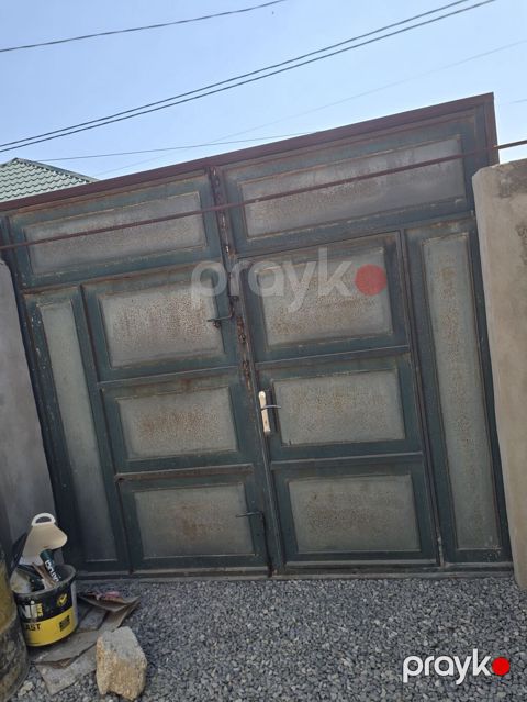 Darvaza içeri aslanov eni 3 metir hudru 2.60 unvan salxoz ramabi rengi — Digah