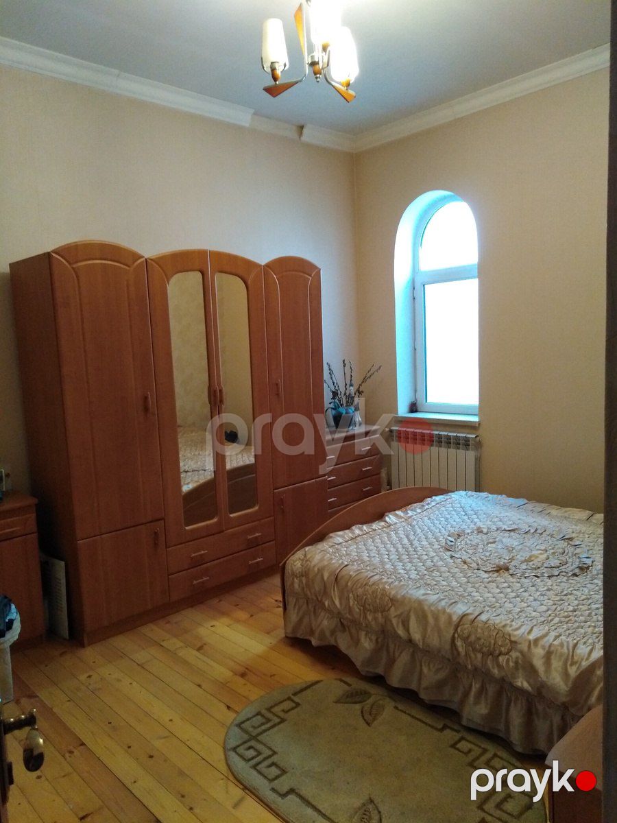 Satılır 4 otaqlı həyət evi/bağ evi 200 m² — Ev, villa, Bakı (12)