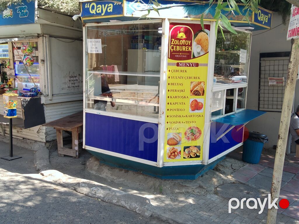 Təcrübəli xəmirçi tələb olunur. “Zolotoy Çeburek” küçə köşkü – isti un — Qida məhsulları, Bakı (3)