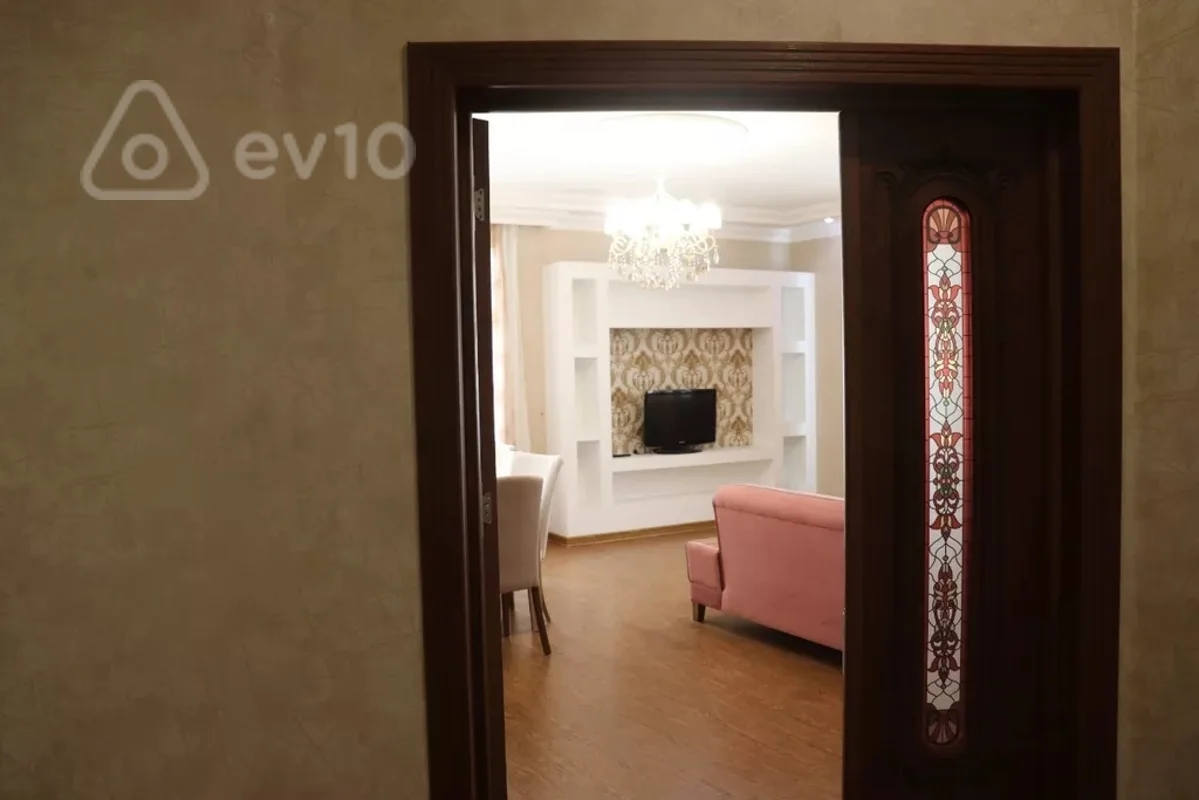 3 otaqlı mənzil, 150 m², Mirəli Seyidov küç., 4. — kirayə — Mənzil, Bakı (8)