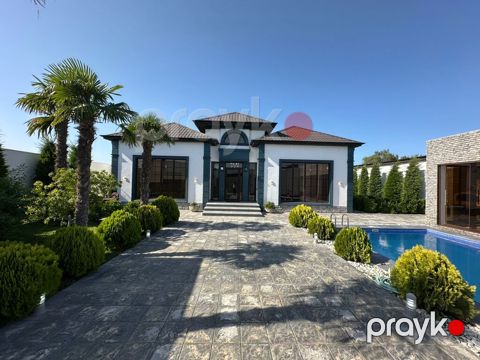 Satılır 4 otaqlı həyət evi/bağ evi 230 m² — Bakı