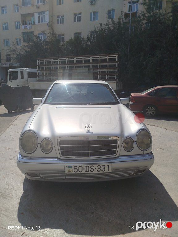 Mercedes E 230, 2.3 L, 1996 il, 323 523 km — Avtomobillər, Sumqayıt (4)