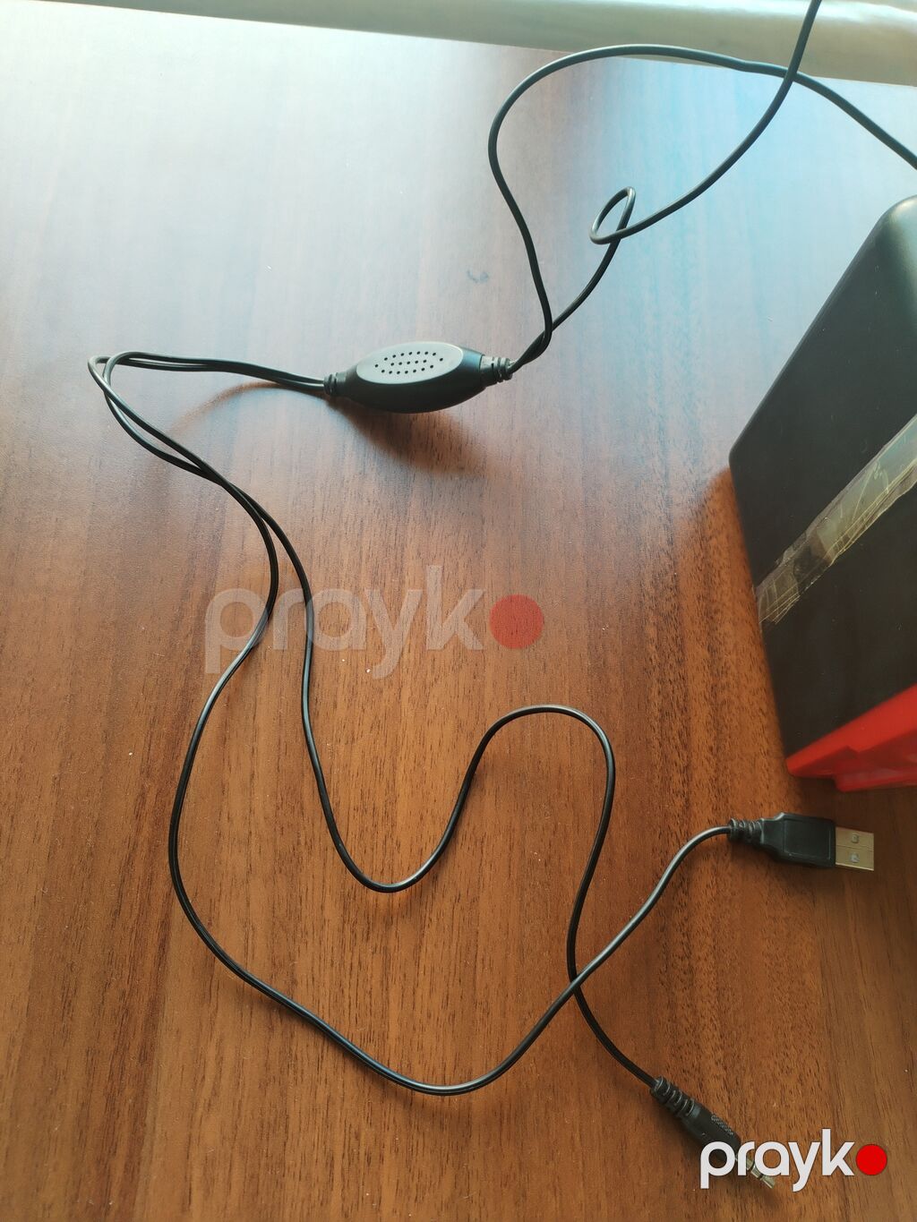 USB gücləndirməli mini stolüstü akustika (2 ədəd) - Brend: Ufo (ön — Dinamiklər və akustik sistemlər, Sumqayıt (4)