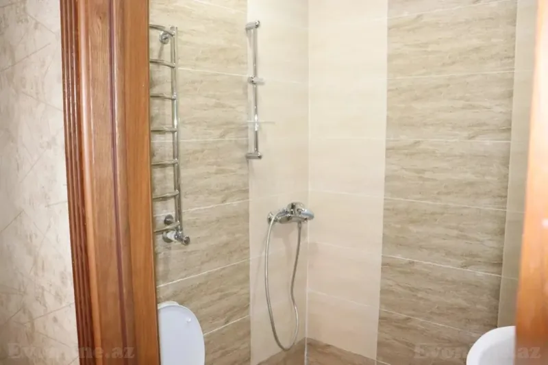 Kirayə verilir 4 otaqlı Mənzil Yeni tikili 150 m² Bakı, Yasamal r., Elmlər Akademiyası m — Mənzil, Bakı (8)