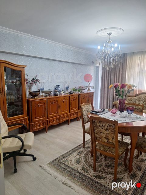 Satış: 3 otaqlı Köhnə tikili, 120 m², Yasamal rayonu — Bakı