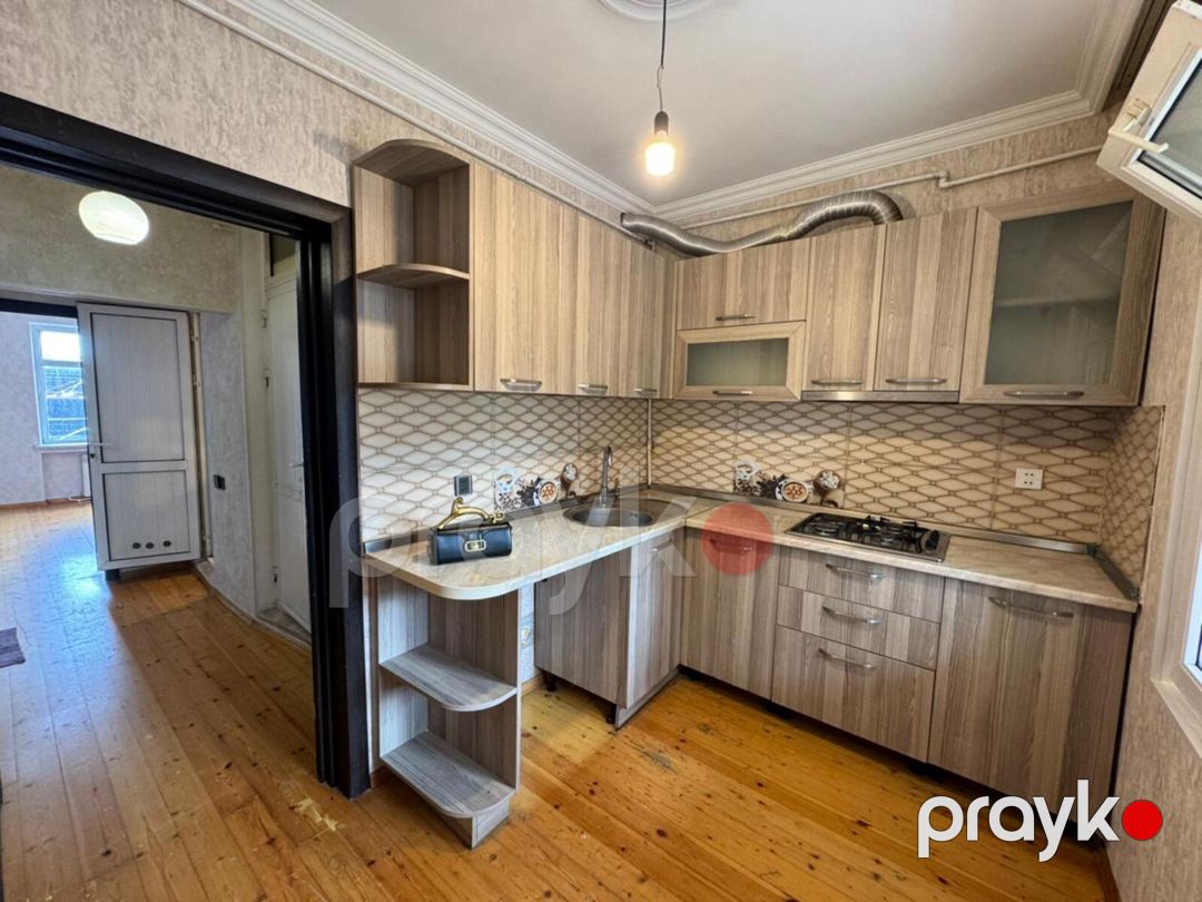 Satılır 2 otaqlı köhnə tikili 60 m² — Mənzil, Bakı (2)