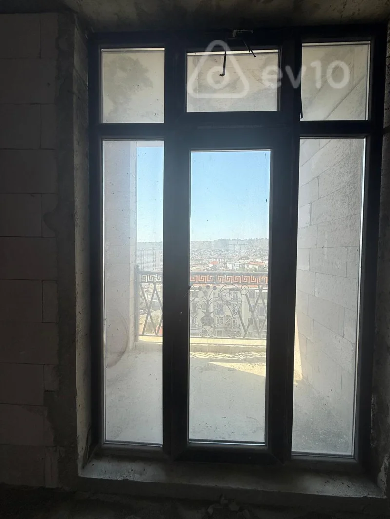 4 otaqlı mənzil, 178 m², Bayıl qəsəbəsi Bayraq meydanının yanı — Mənzil, Bakı (11)