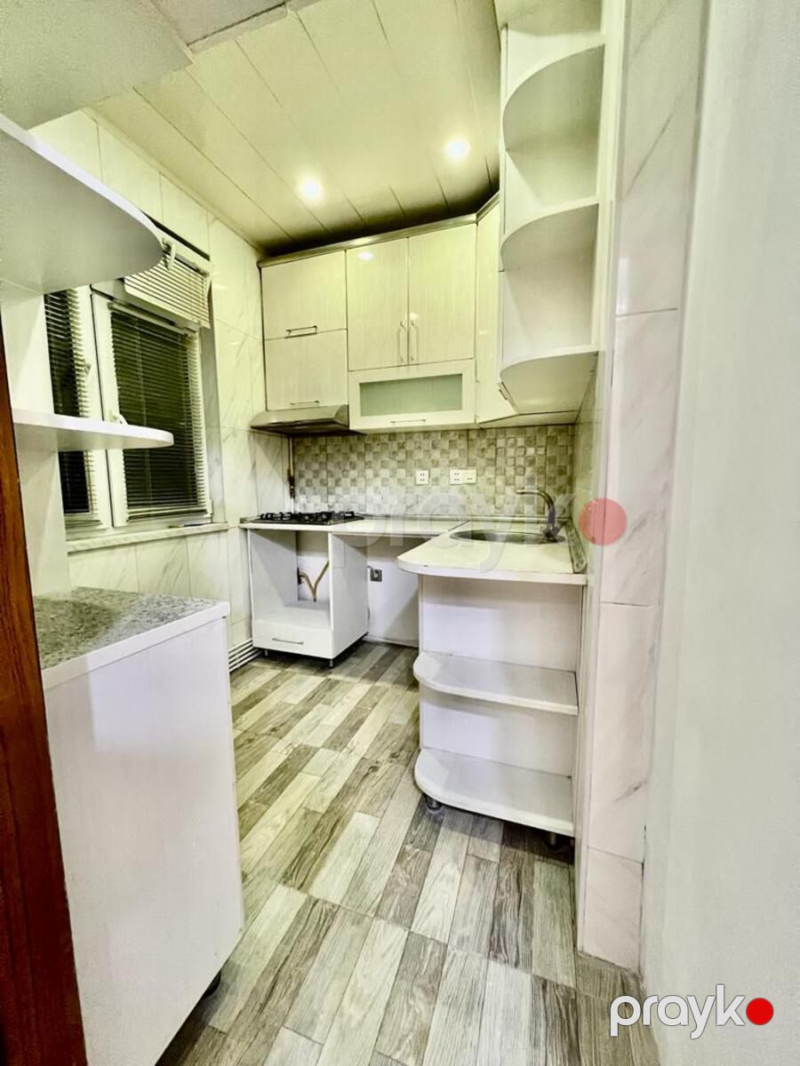 Satılır 2 otaqlı köhnə tikili 58 m² — Mənzil, Bakı (6)