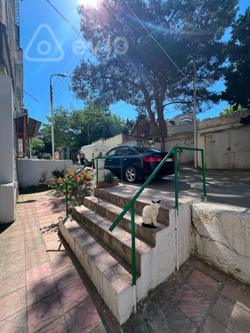 4 otaqlı mənzil, 135 m², Parlament pr — kirayə — Mənzil, Bakı (8)