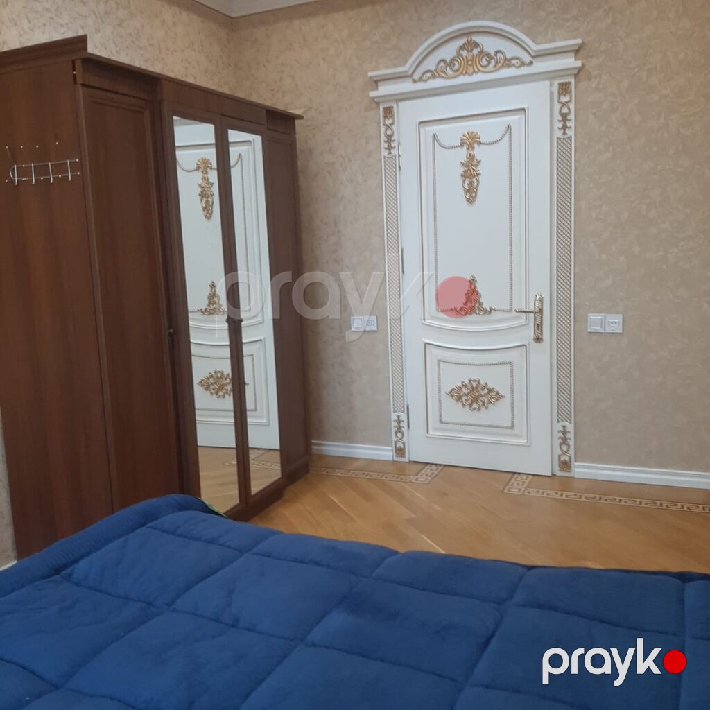 Klassik üslubda dekor: ağ-qızılı rəng palitrası, relyefli naxışlı — Dekor, dizayn, smeta və planlama, Bakı (8)
